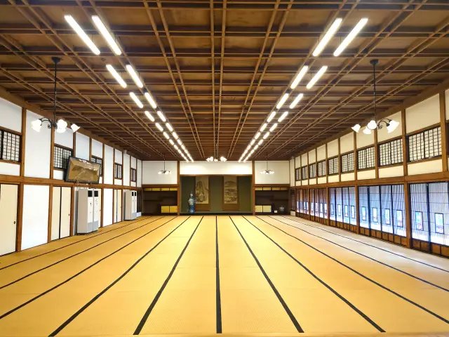 🏯 강을 바라보는 누각(린코카쿠) 이미지 5